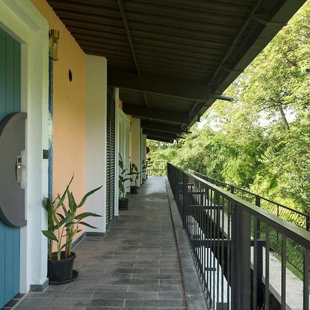 East India House Gorai Exterior foto